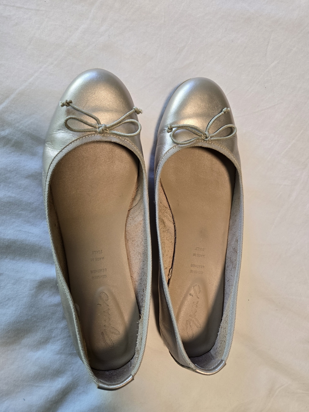 Women's Metallic Gold Ballet Flats with Bow, Size 9, Made In Italy, Genuine Leat